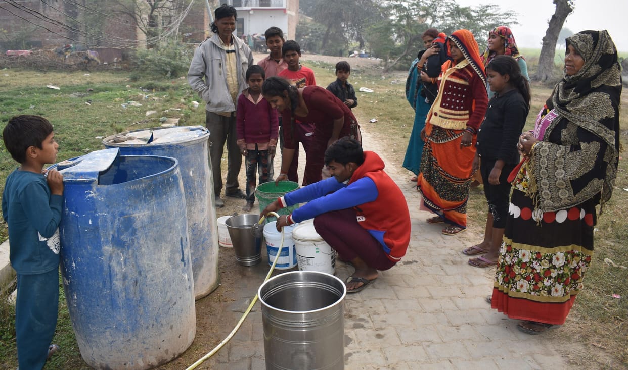 Main water line torn, drinking water crisis in population of two thousand