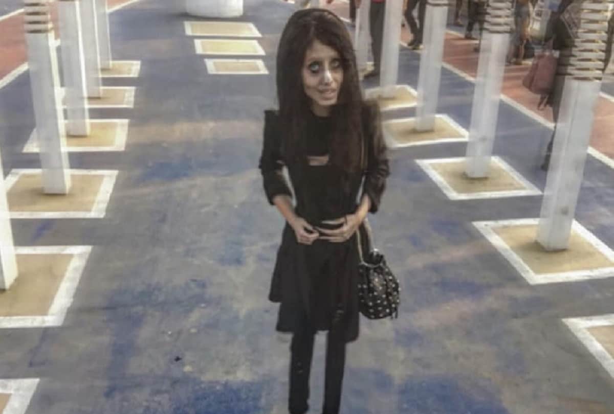 Iranian Zombie Angelina Jolie Who Was Sent to Jail for 10 Years for Obscenity Gets Bail