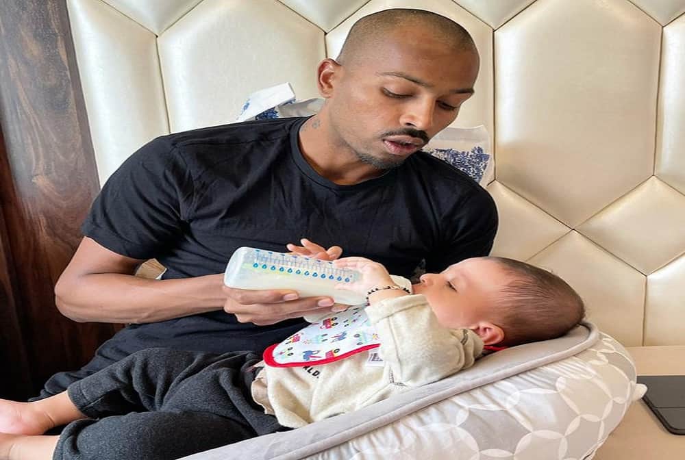 Hardik Pandya And Natasha Stankovic shares his Son first Flight Photo