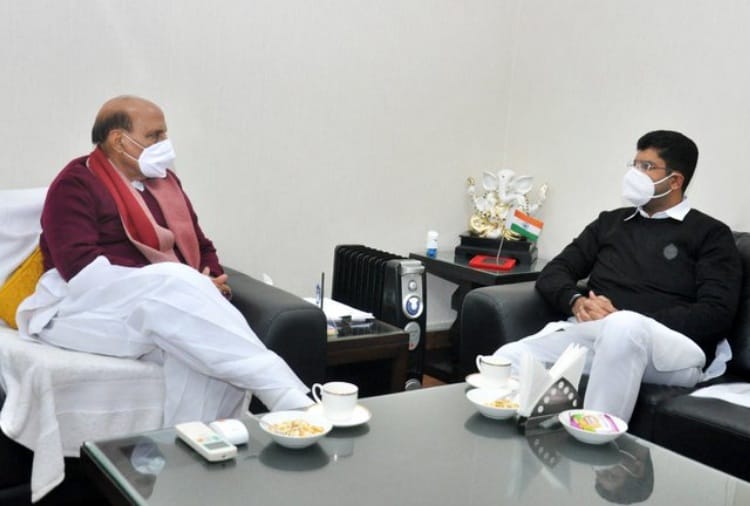 Haryana deputy cm meets defense minister in delhi 