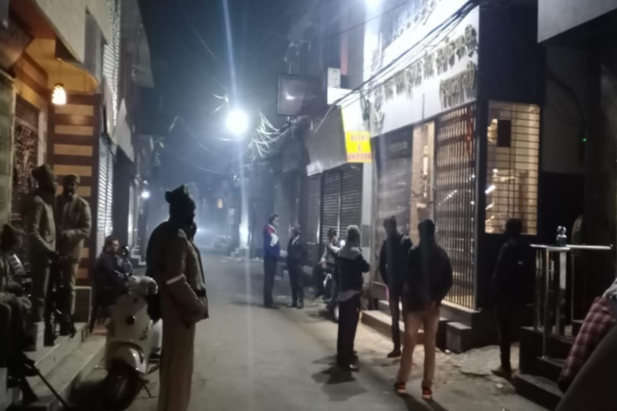 Income tax team raid Saraf house and office in meerut for two days, gold and money recovered