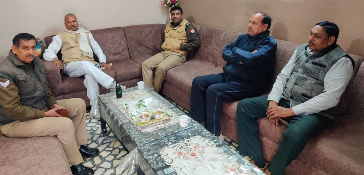 Police arrested SP leaders in homes
