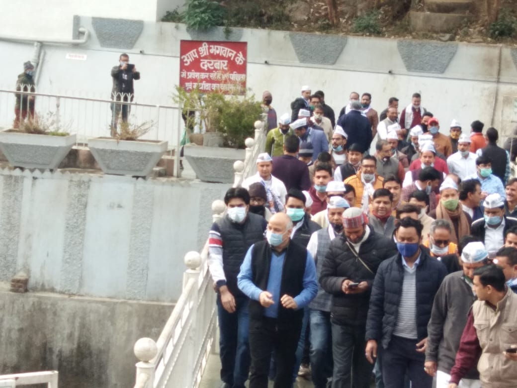 manish sisodia in uttarakhand news: manish sisodia visit kainchi dham today