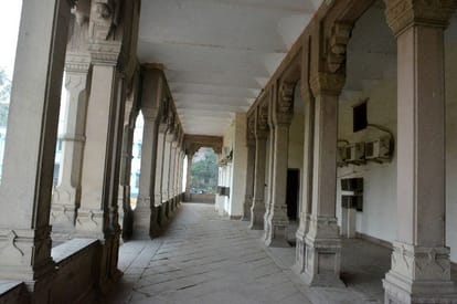 Sampoornanand Sanskrit University Manuscripts of Saraswati Bhavan in danger need for preservation of knowledge wealth