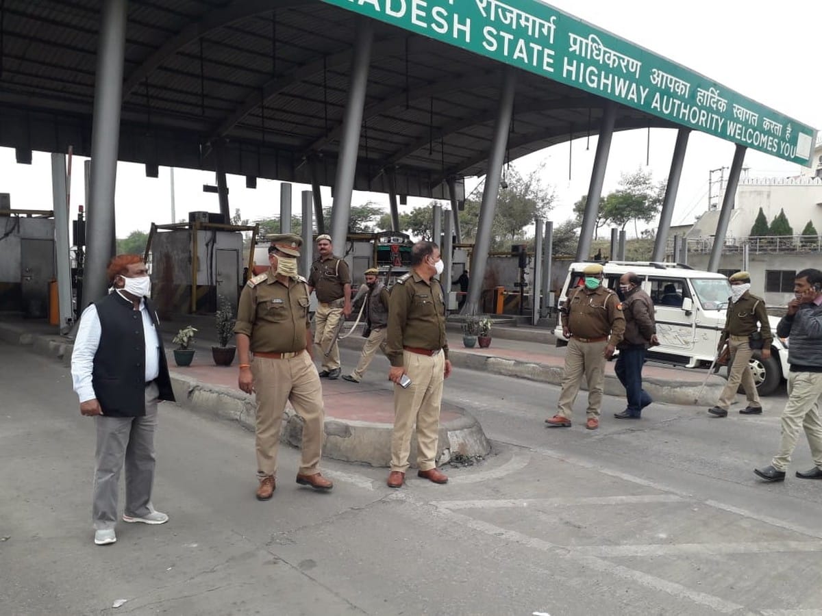 kisan andolan: Sonbhadra Both toll plazas transformed into a cantonment security in public places increased