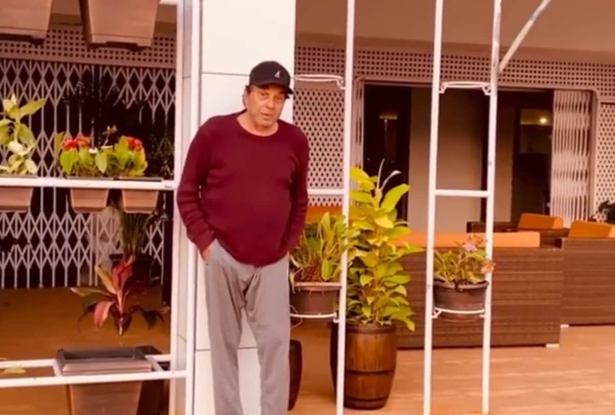 kumar vishwas tweet over hema malini statement on farmers protest