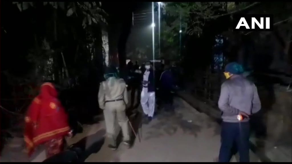 West Bengal Violence breaks out b/w TMC & BJP workers