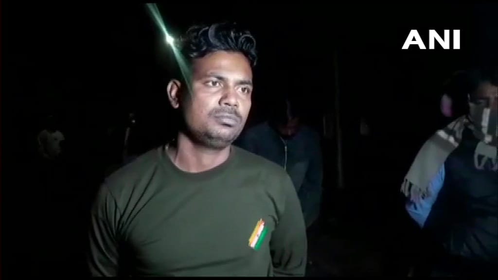 West Bengal Violence breaks out b/w TMC & BJP workers