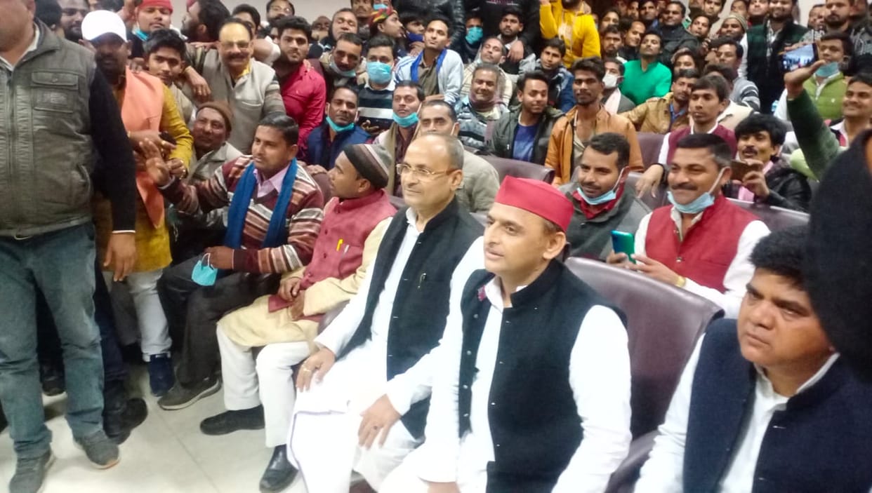 Akhilesh Yadav attacked the central government regarding new agricultural laws