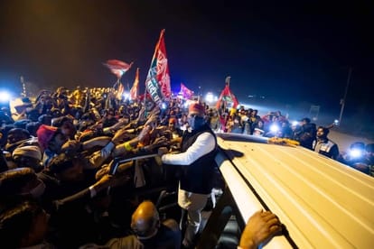 Akhilesh Yadav attacked the central government regarding new agricultural laws