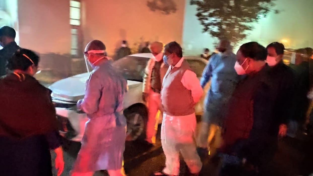 PGIMS Rohtak arrives late night from Corona-infected Home Minister Anil Vij Ambala