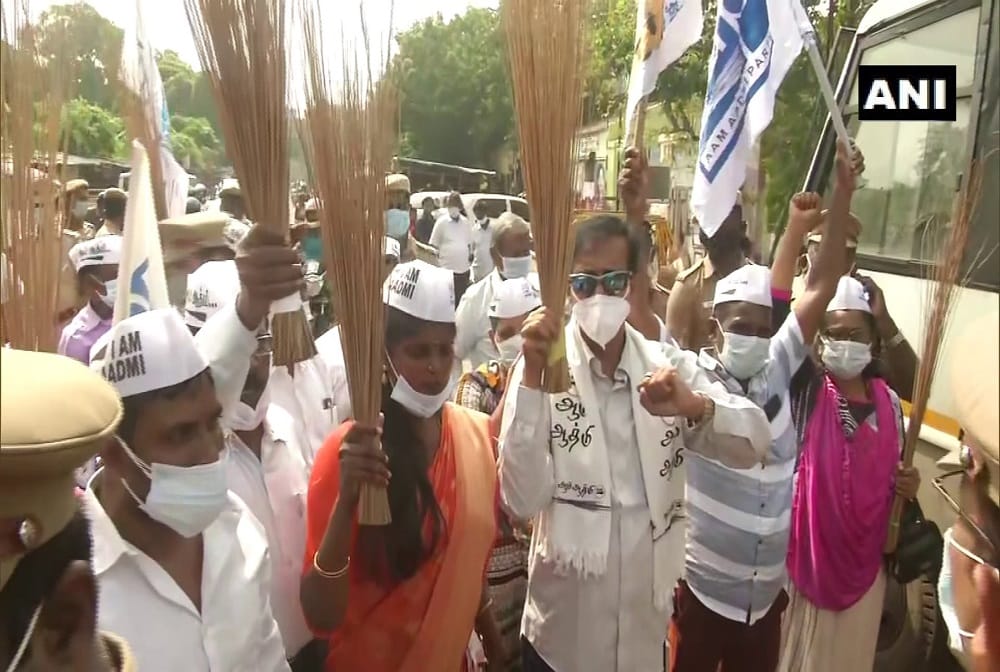 Tamil Nadu: Aam Aadmi Party workers organised a 'Broom Yatra' in Chennai against corruption in state