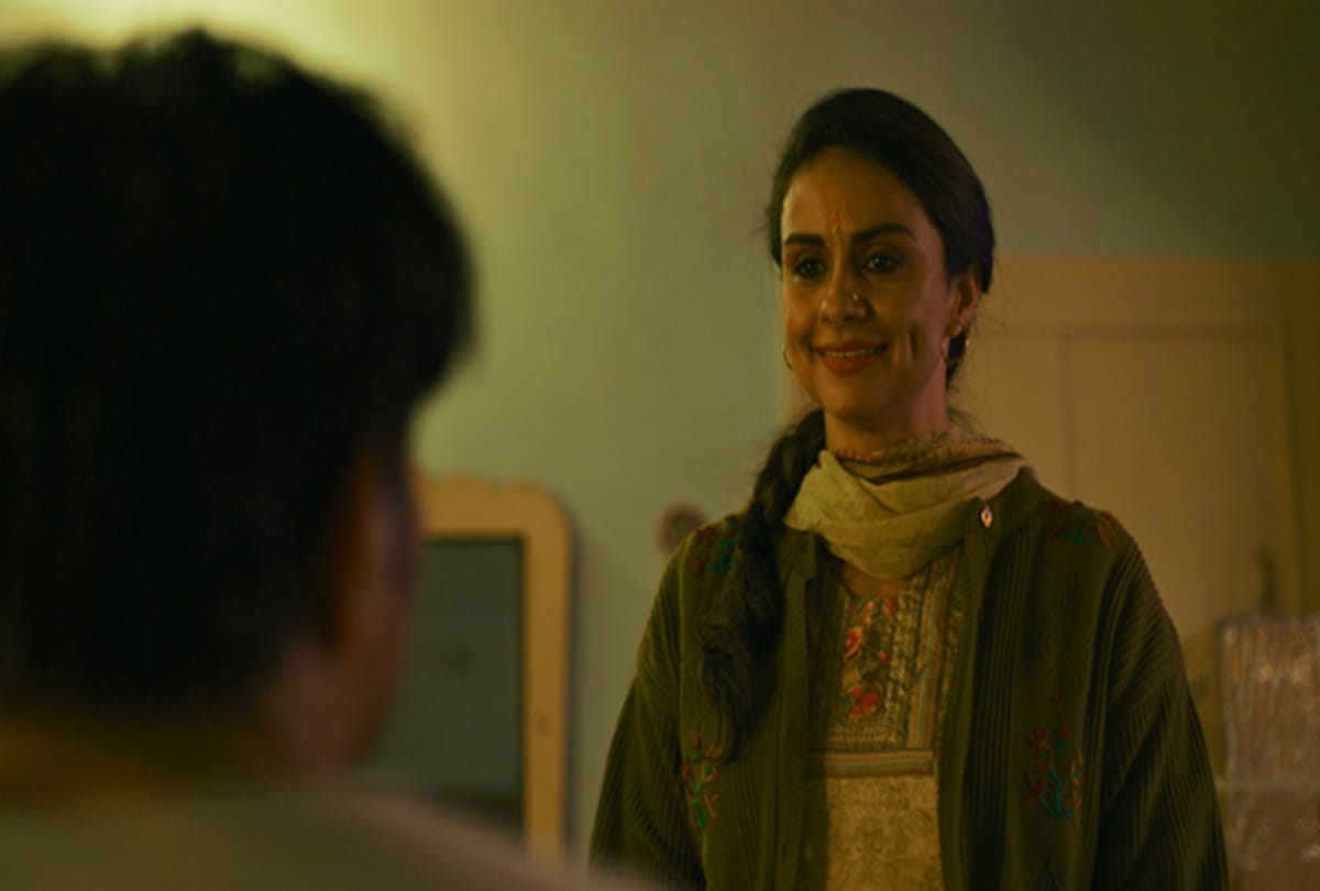 Year Ender 2020: Female Characters Who Deserve a Spinoff of Their Own Beena Mirzapur 2 Renu Pataal Lok Pradhan Patni Panchayat Binodini Bulbul