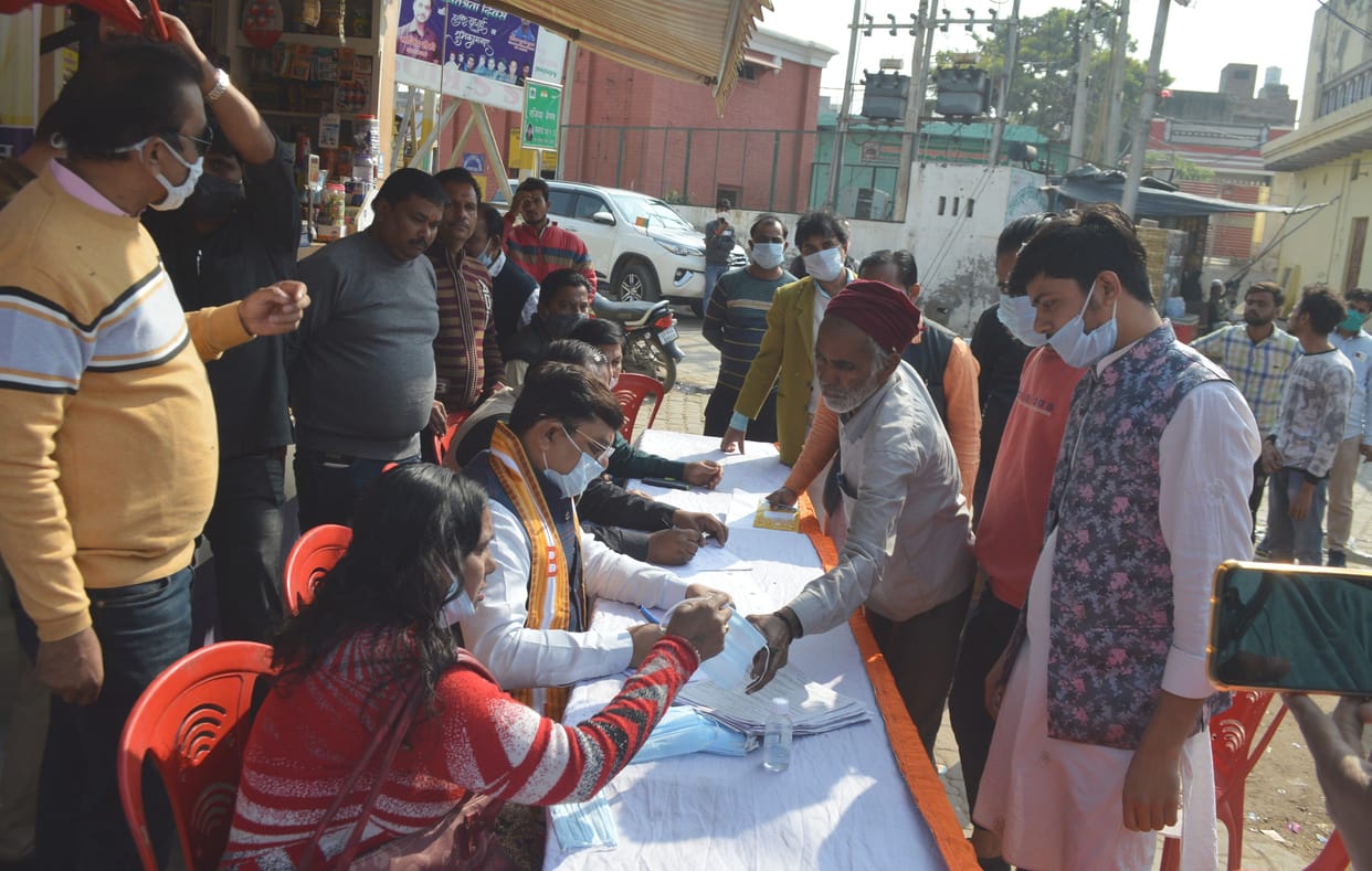 Hathras: Under my booth strongest, the Municipality contacted for inclusion of names in the voter list