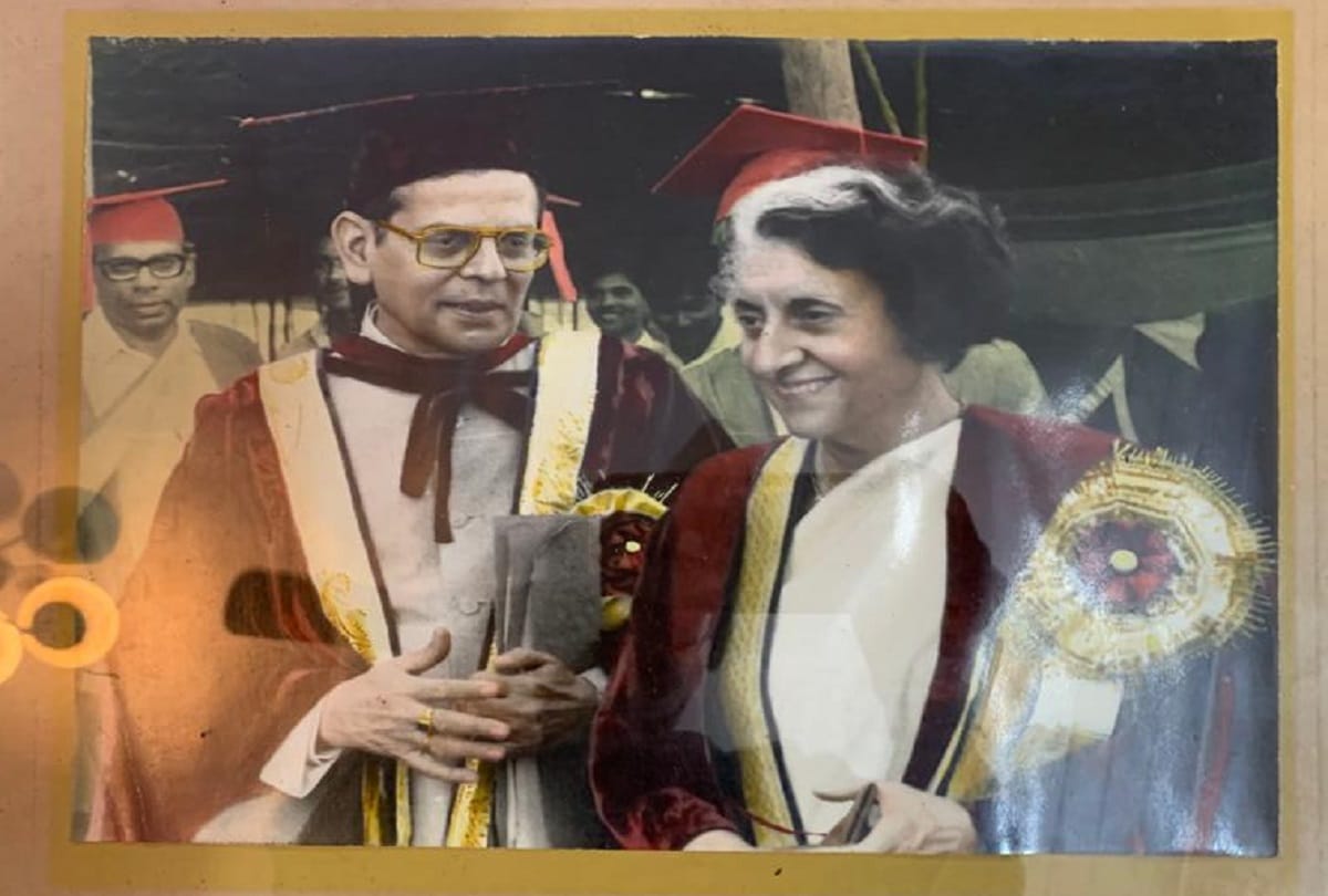 Vice Chancellor professor beni madhav shukla, who called Prime Minister Indira Gandhi at the convocation ceremony of Gorakhpur University passed away
