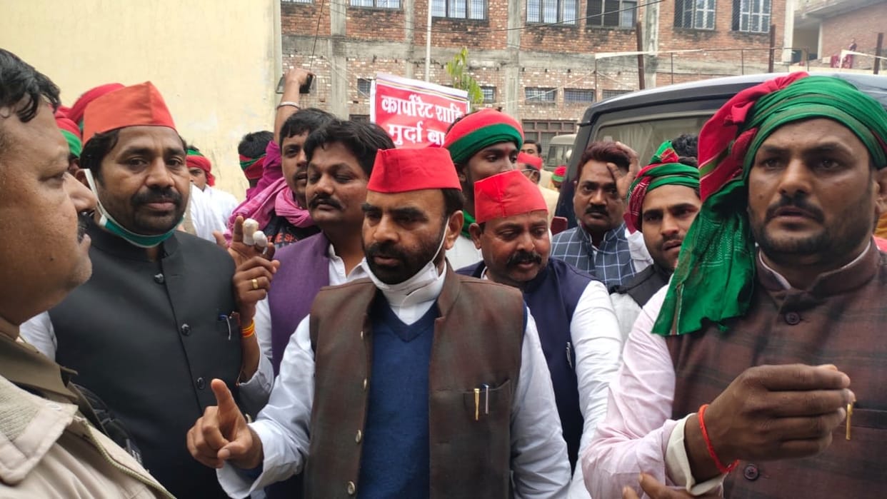Spouses staged, arrested for trying to take out a procession