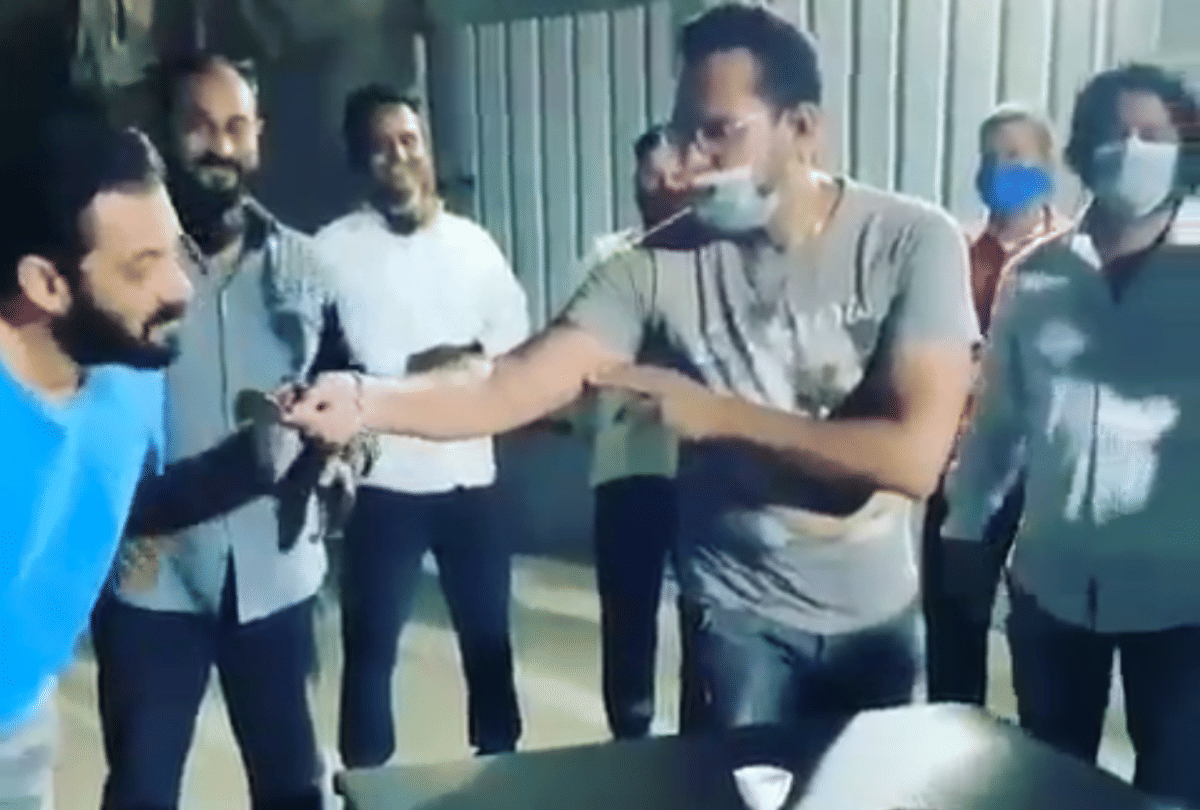 Salman Khan attends bodyguard birthday celebrations but refuses to eat cake