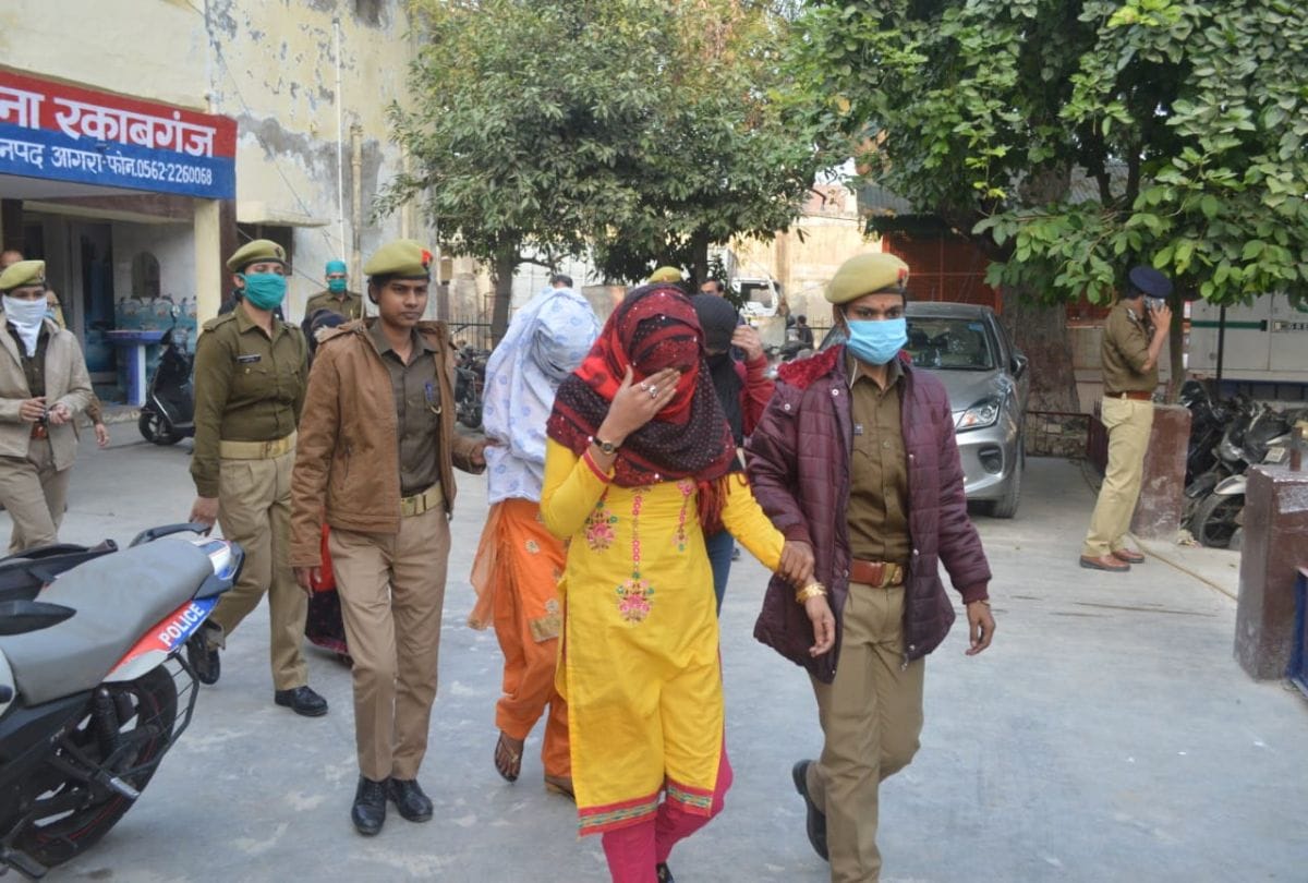 Agra Sex Racket News: Prostitution Gang: Recording Found In Call Girls Mobiles Deals Hotels For Customer