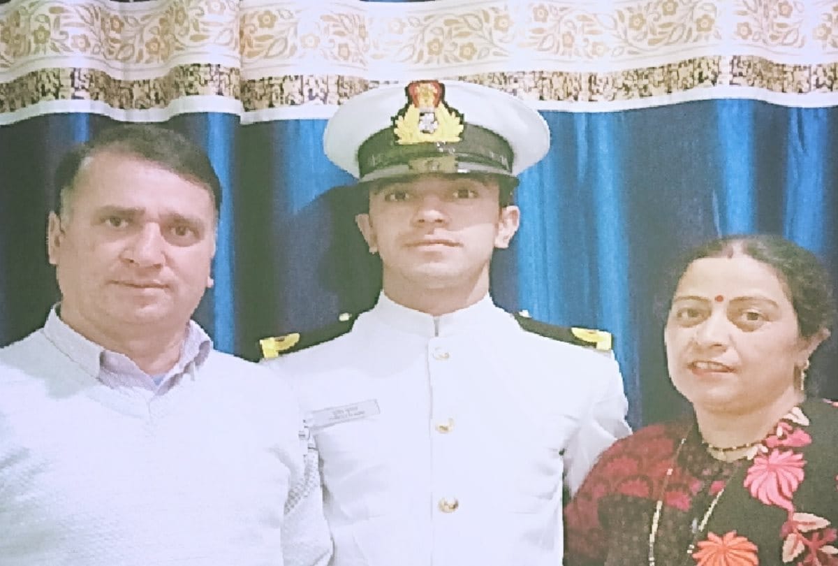 Puneet Kumar of Himachal became sub-lieutenant in Indian Navy