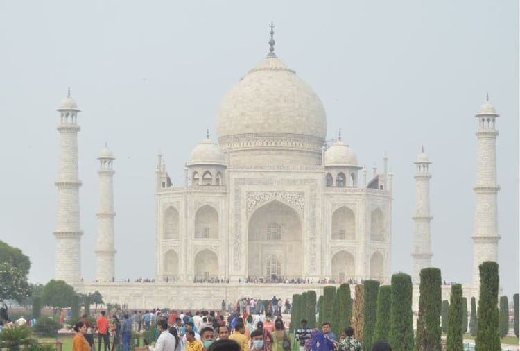 Agra Taj Mahal Ticket Booking Number Of Tourists Increased In Taj