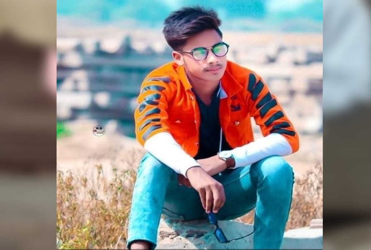 Class 10th Student Died In Road Accident At Gt Road