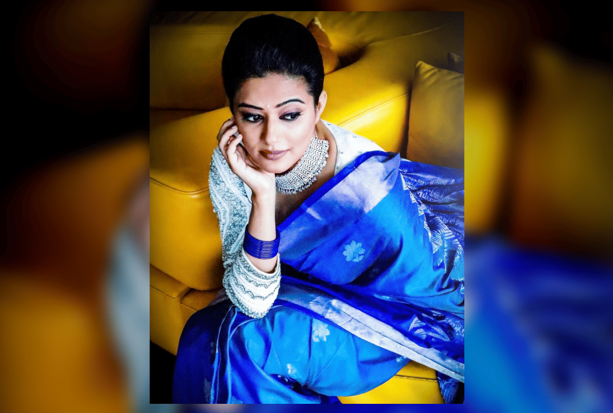 Meet Vidya Balan Sister And Cousin Priyamani popular actress in south film industry