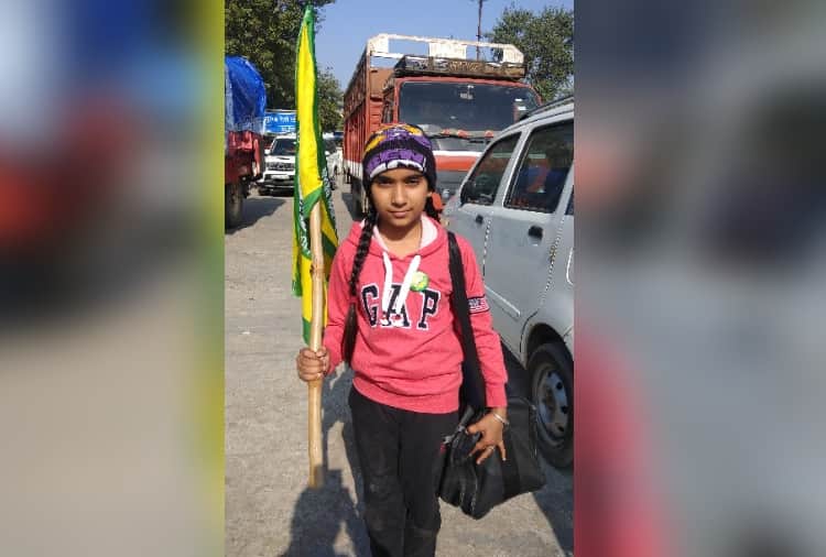 Kisan Andolan : Women-children active in protest