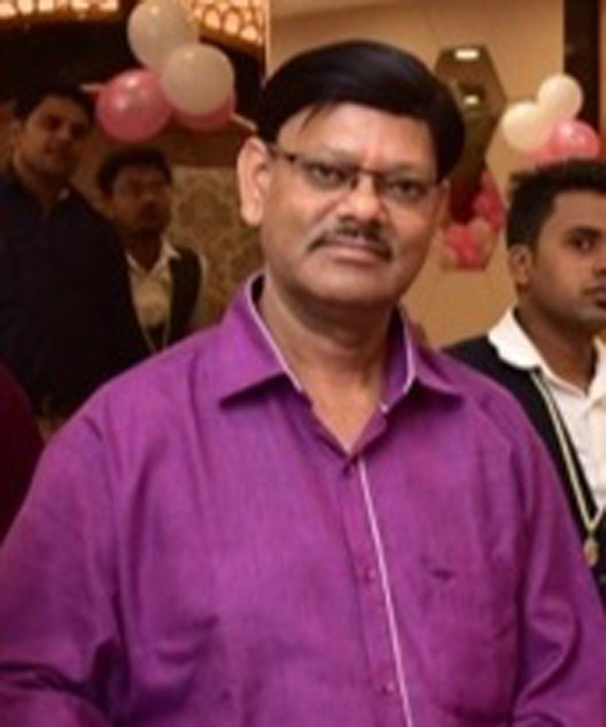 Doctor died after falling in to apit in the road