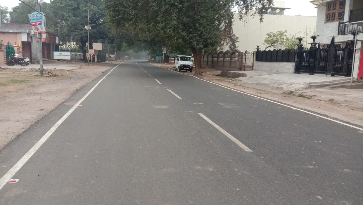 officers bunglow first class, common man trouble