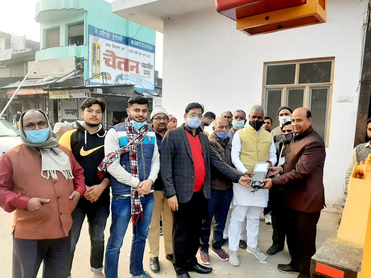 The streets of Chhutmalpur will be illuminated by light