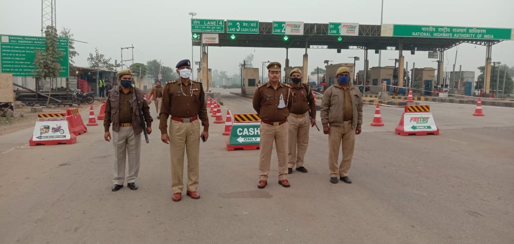 farmer stopped toll plaza