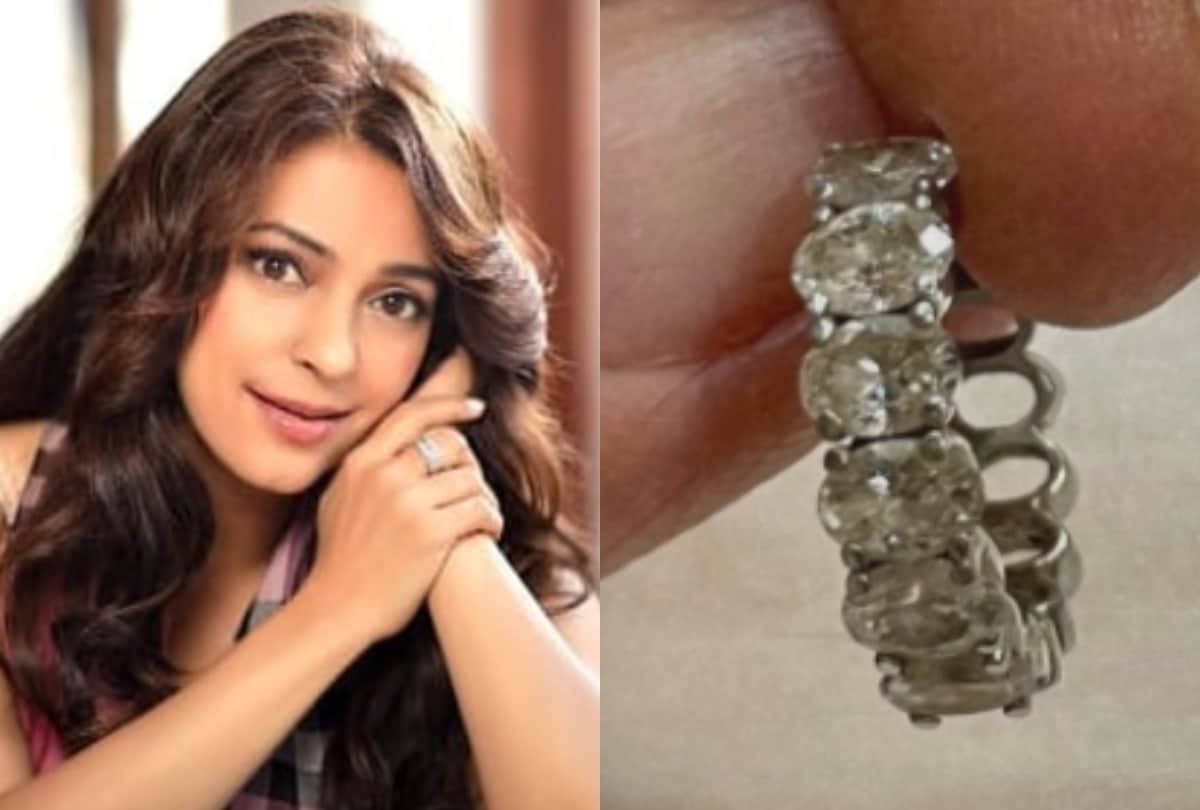 Juhi chawla lost diamond earring tweet going viral will get reward