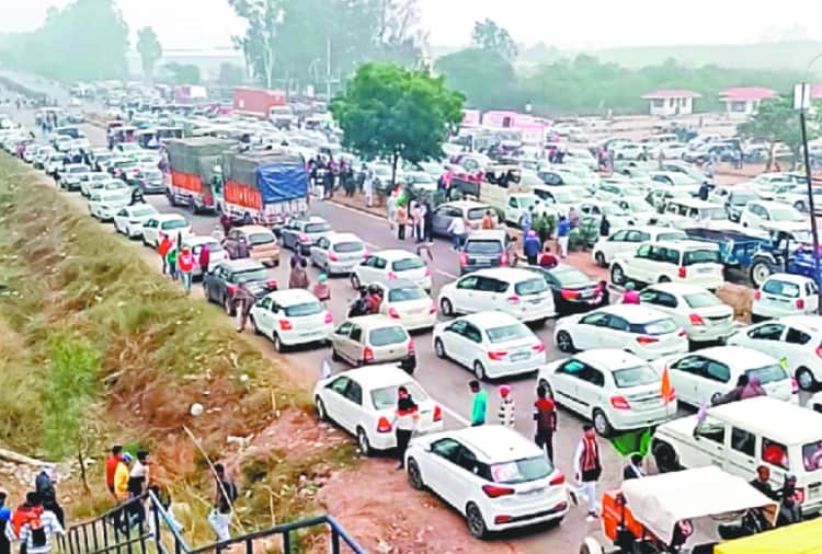 Punjab Congress protest at Shambhu border in Support of Farmers, see the photos