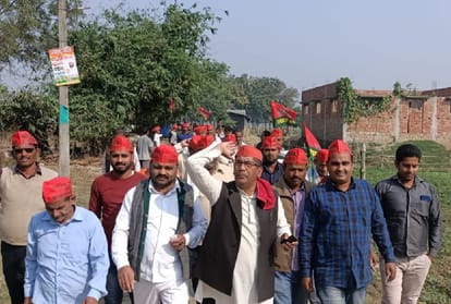 Police arrested SP workers including former MLA Yashpal Singh Rawat for protest against agricultural law