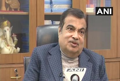 Nitin Gadkari said a huge reduction in pollution is possible by stopping use of fossil fuels in the country