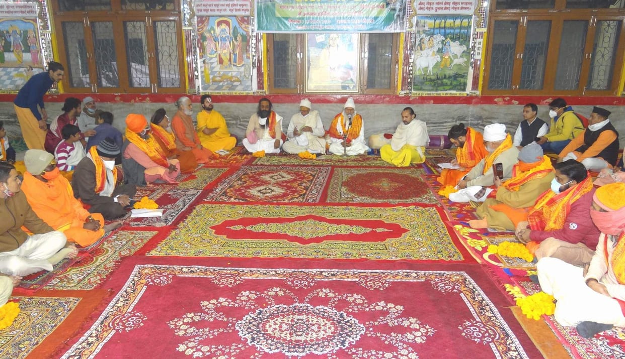 The state government is ignoring the pilgrimage in Kumbh Mela