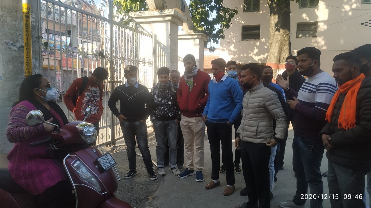 College Reopen Today in Uttarakhand News: Colleges re open From Today photos