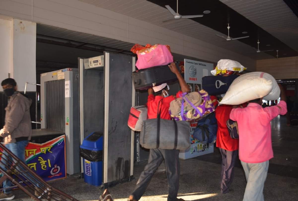 UP weekly lockdown sunday restriction what allowed what will open in gorakhpur