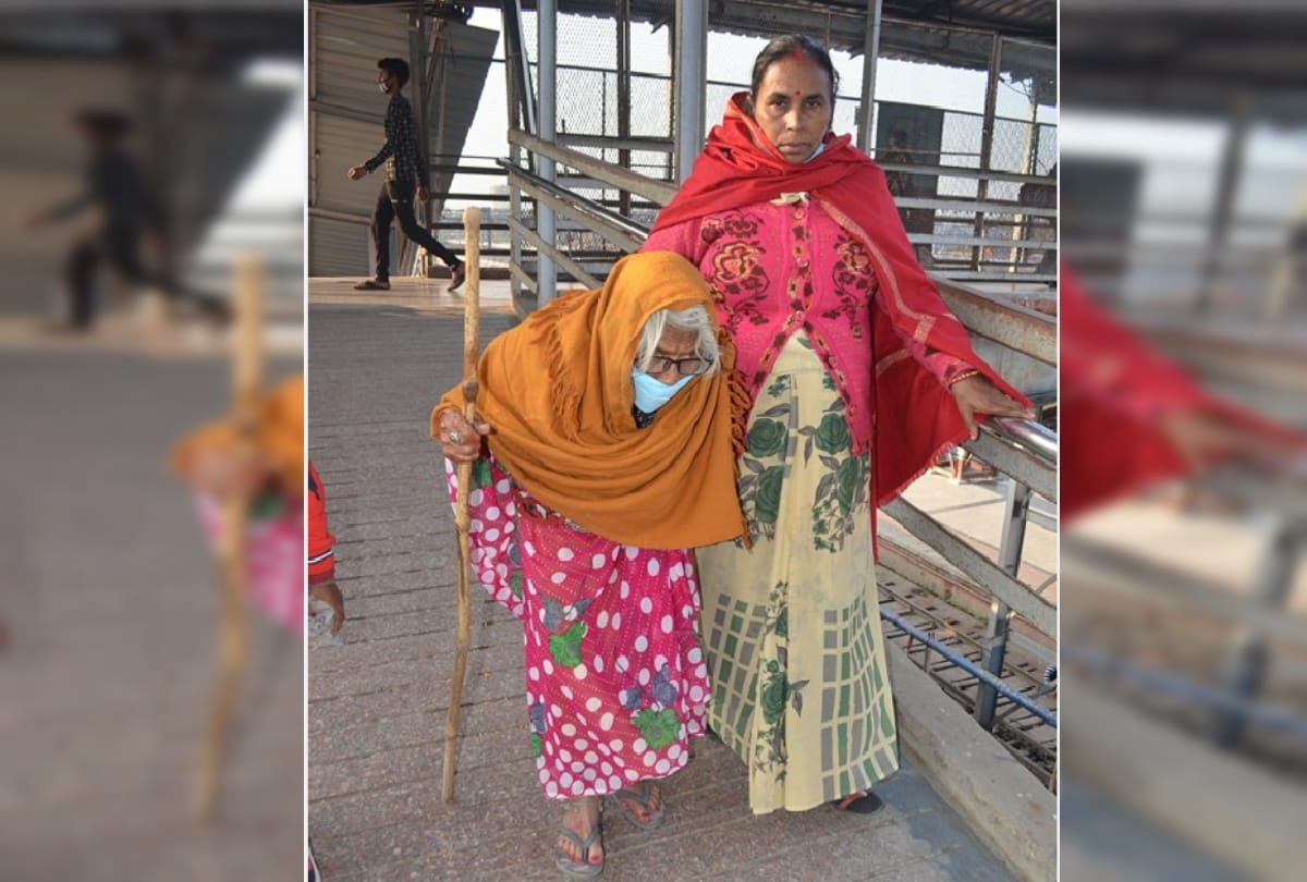 Amar Ujala Investigation in Gorakhpur railway station