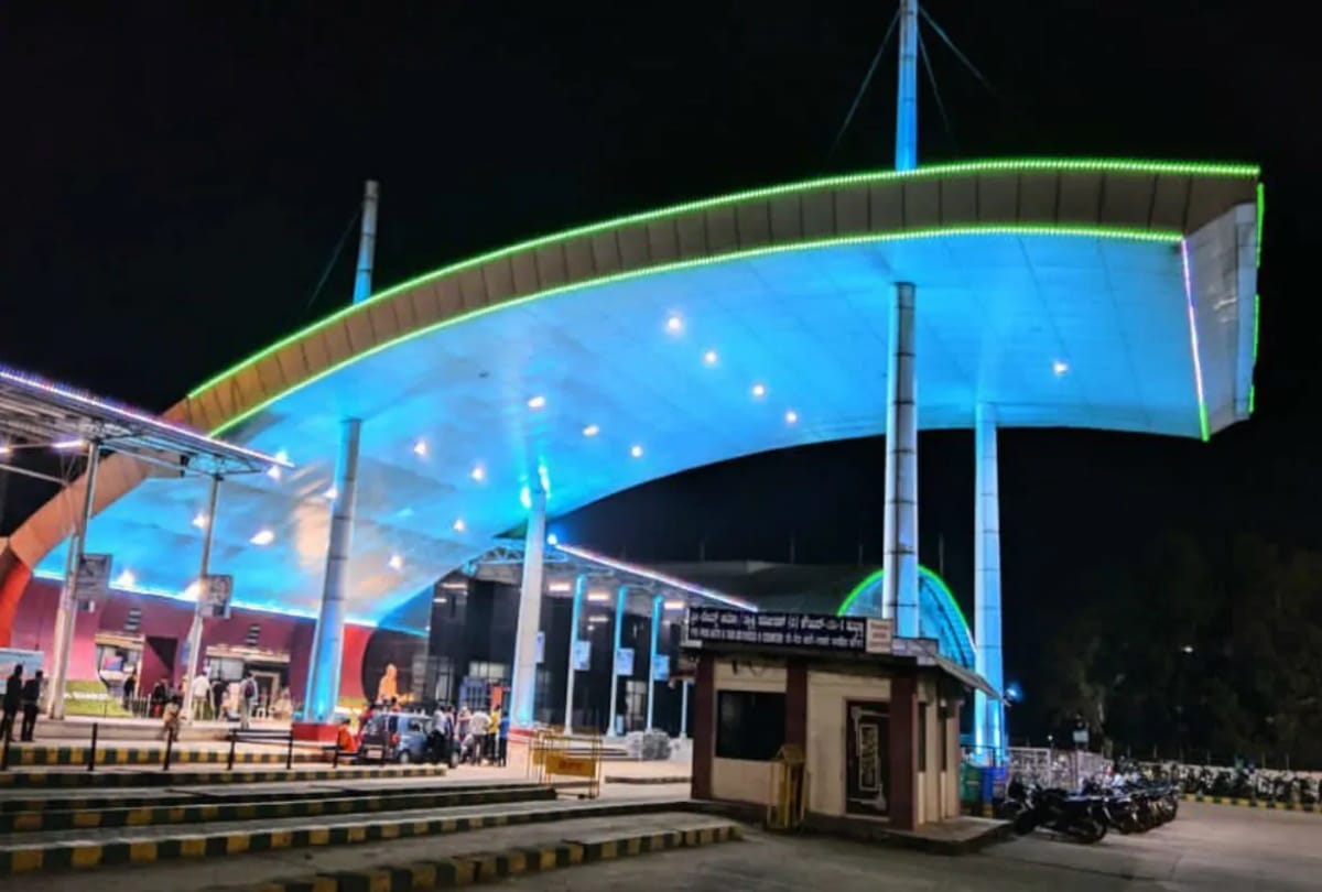 title of largest railway platform will be snatched from Gorakhpur