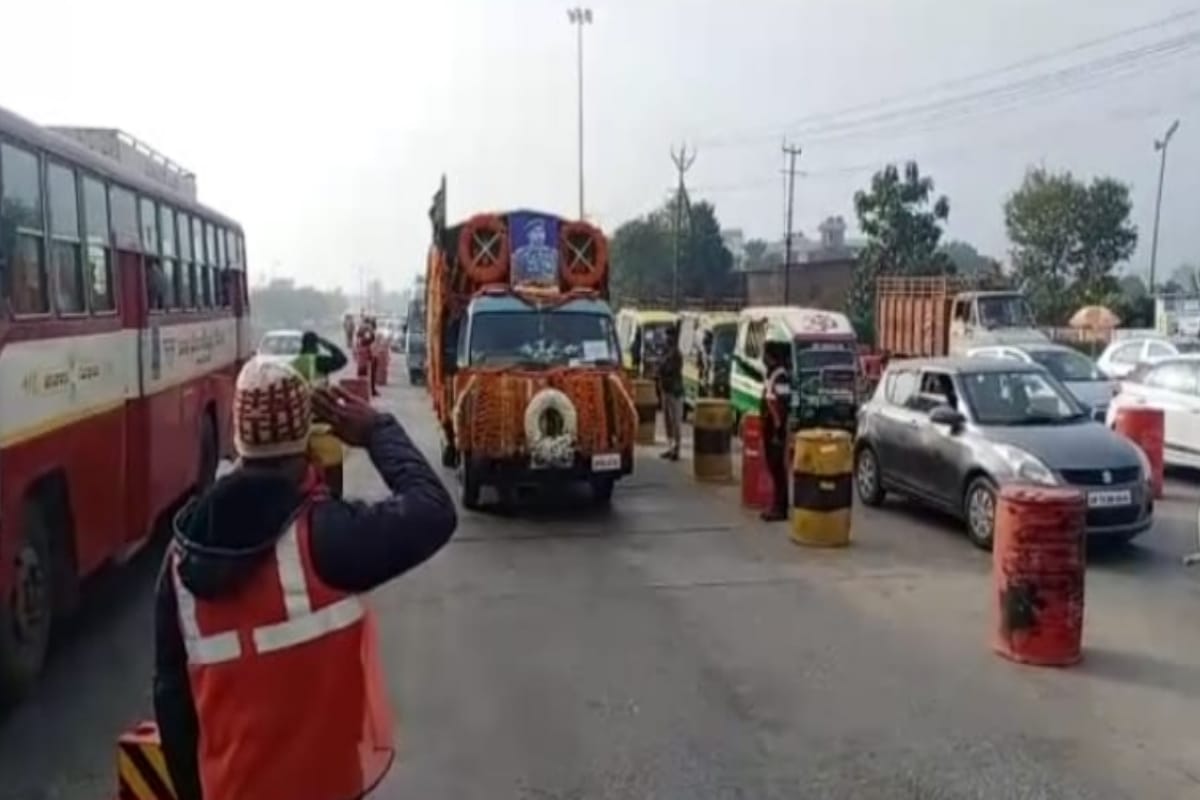 Mortal remains of CRPF martyred deputy commandant reached ancestral village in Muzaffarnagar