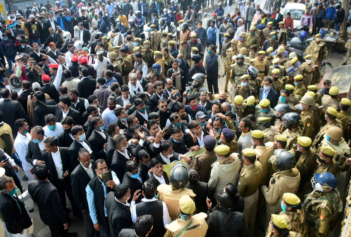 Protest against agricultural bill: Hundreds of Samajwadi Party arrested, MP-MLA imprisoned at home
