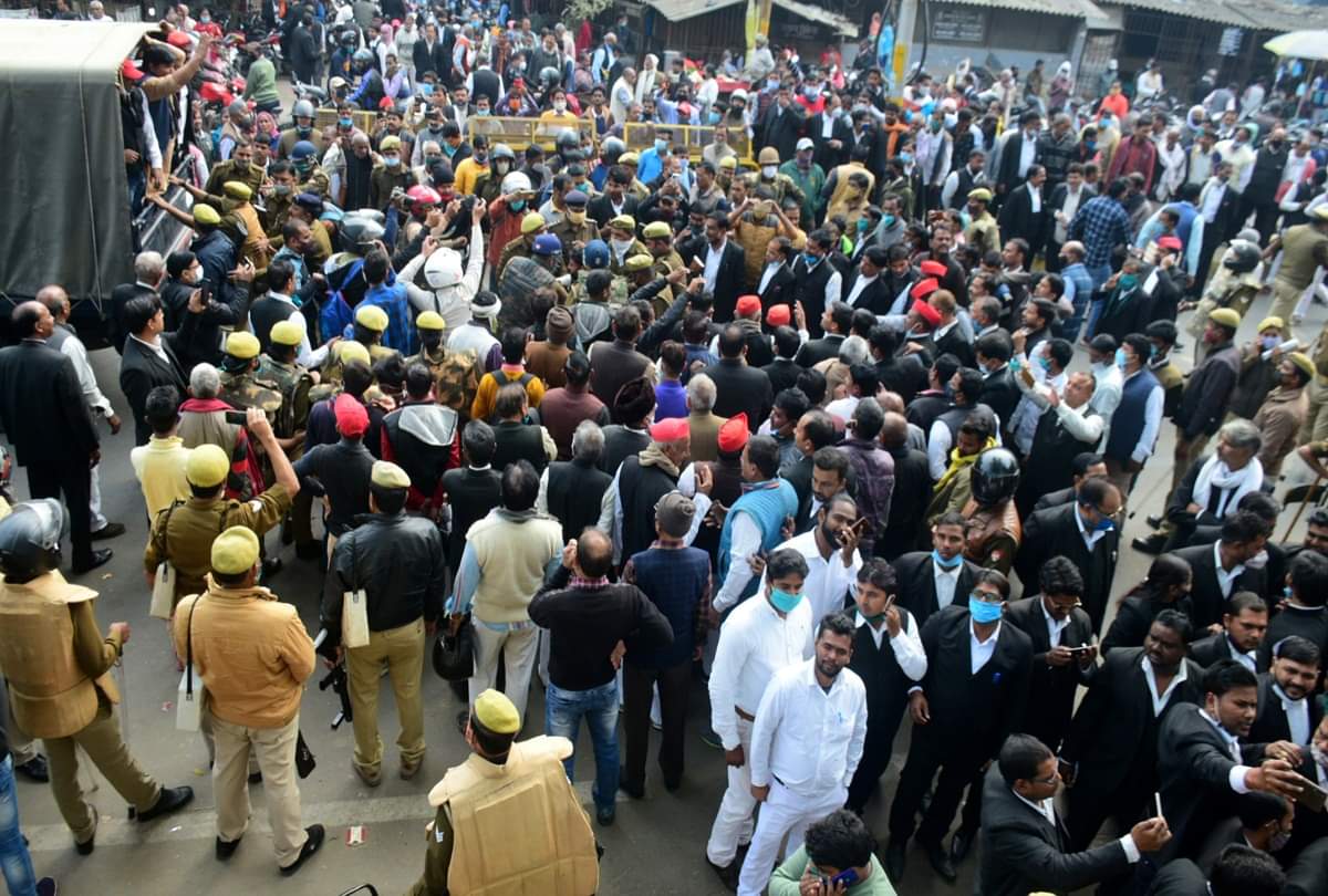 Protest against agricultural bill: Hundreds of Samajwadi Party arrested, MP-MLA imprisoned at home