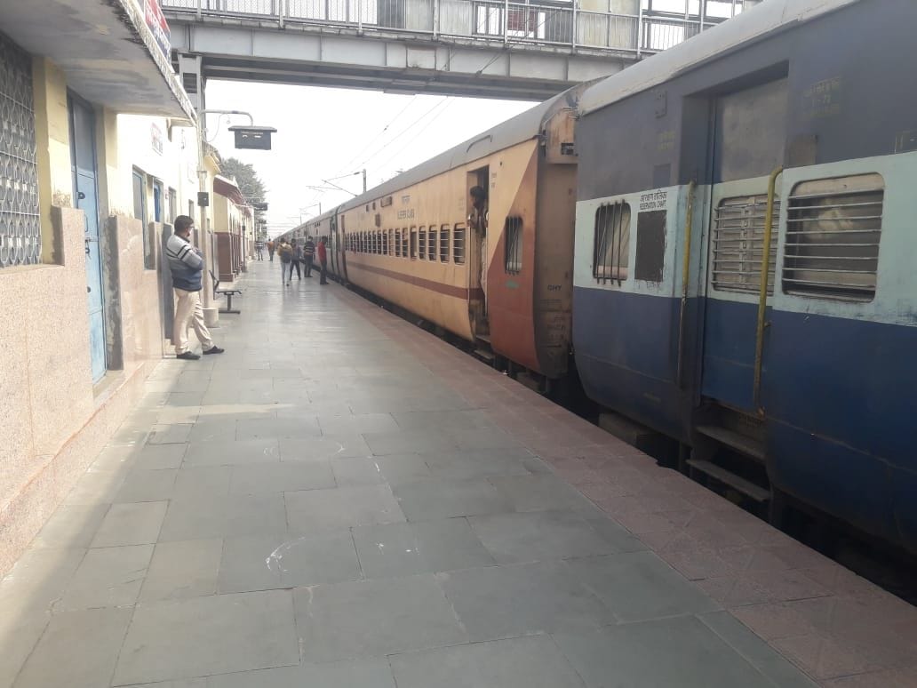 Agra-Lucknow Intercity Closure Increases Troubles