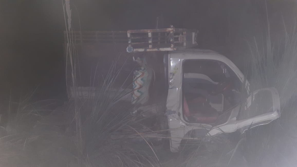 One killed, four injured in pick-up tractor collision