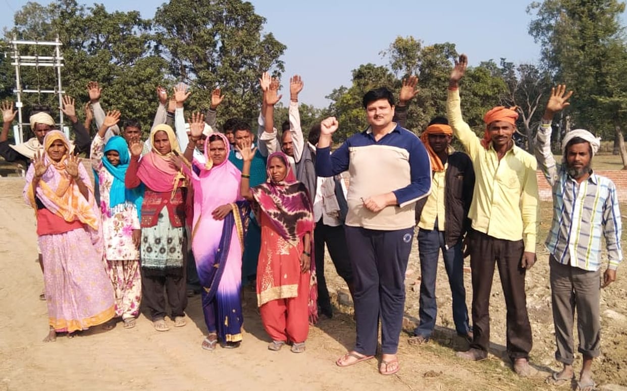 Villagers protest against the executive organization C  Ds
