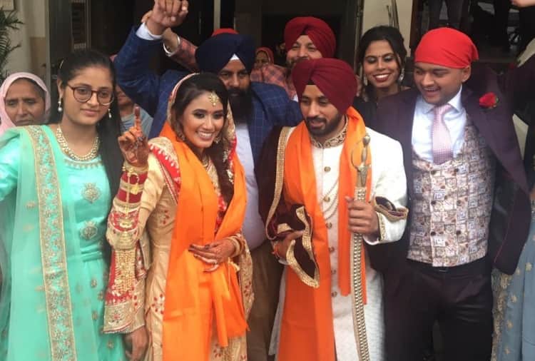 Indian Hockey Team Captain Married to Malaysia Girl 