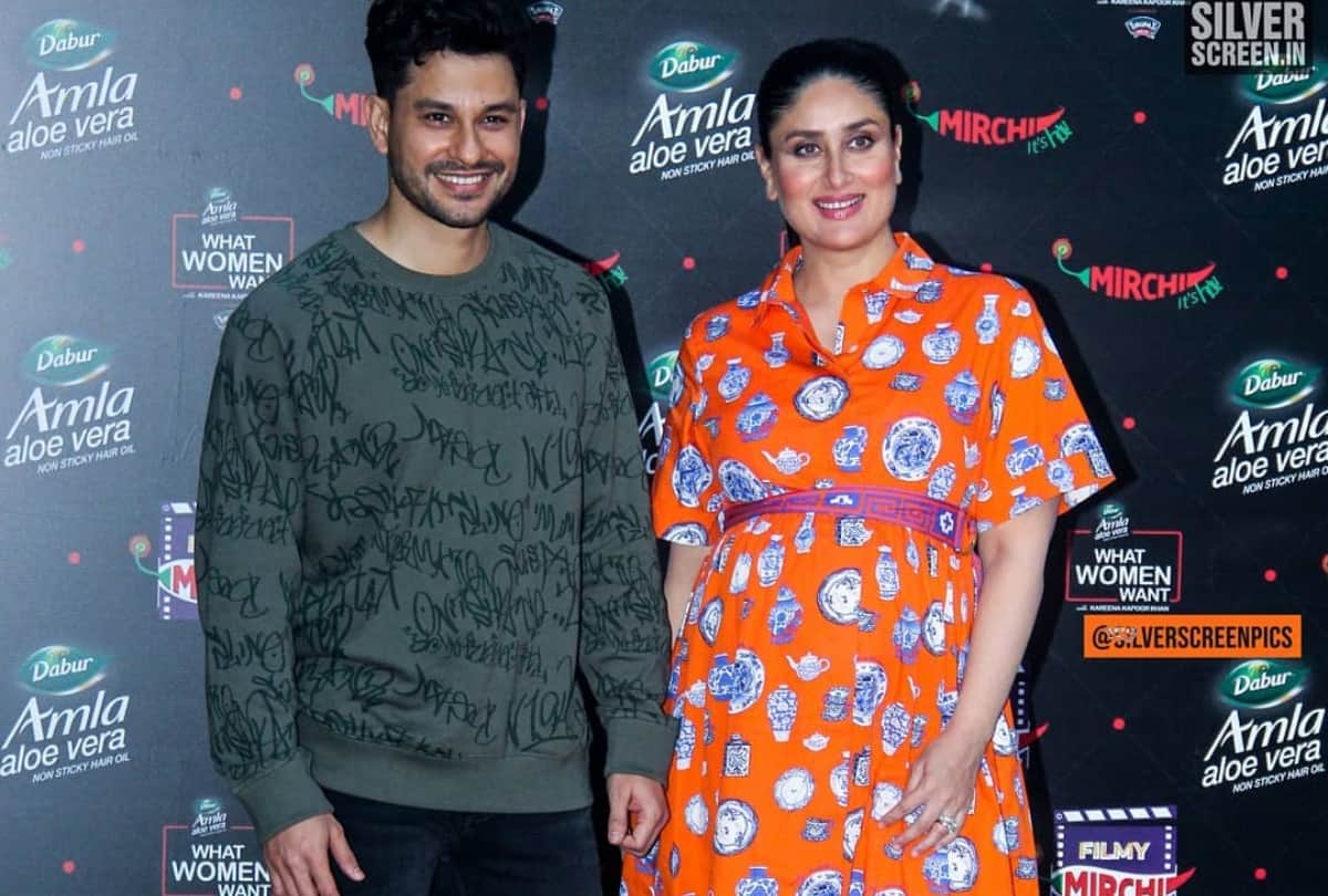 kareena kapoor wear orange maxi dress in radio chat show during second pregnancy
