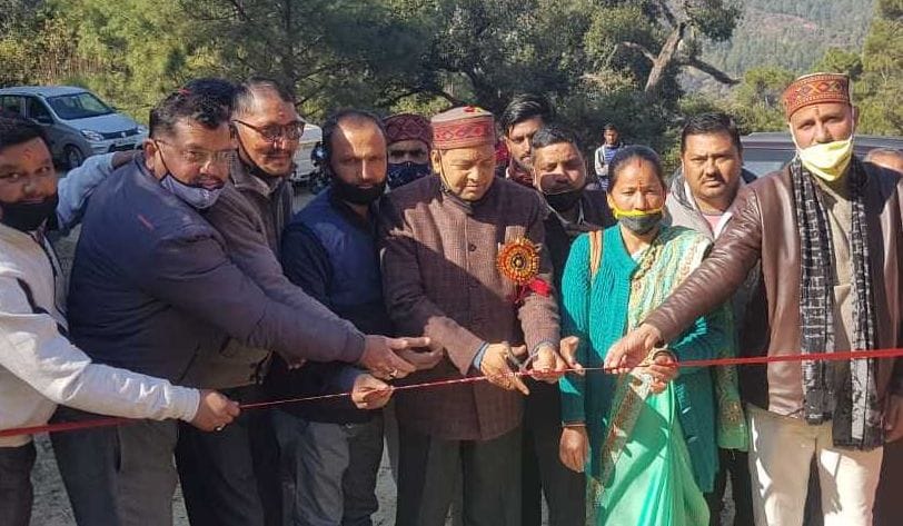 Asphalting started on Dudila-Amoli-Maharpali route