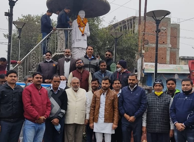 sardar patel ki punyatithi par naman